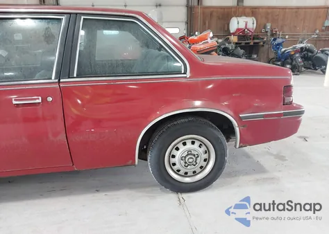 1988 Buick Skyhawk z USA, uszkodzony, nr VIN 1G4JS11K5JK407589